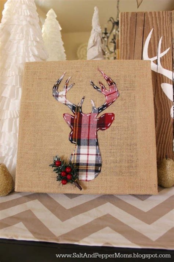 14 Burlap Christmas Decorations - Rustic Christmas Decor