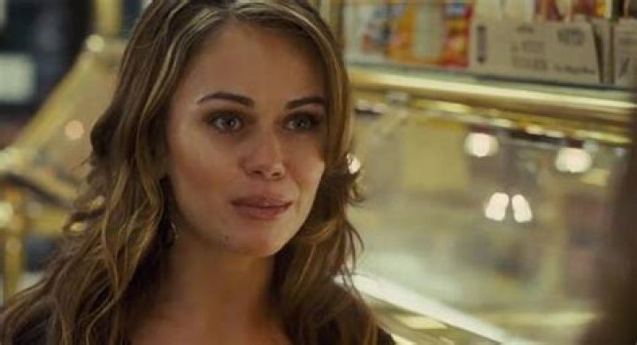 Alexis Dziena - Best Movies and TV Shows