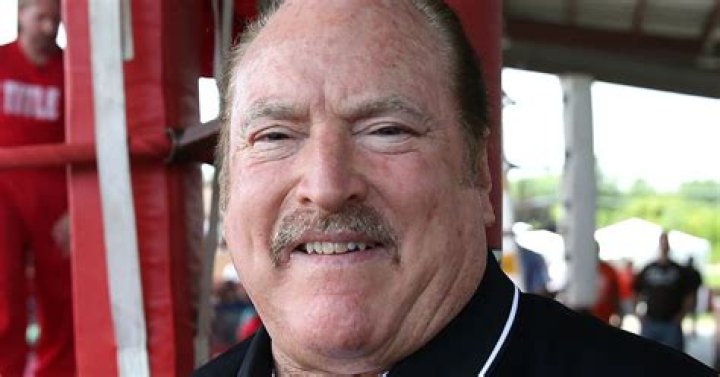 Hall of Fame referee Steve Smoger dies at age 72