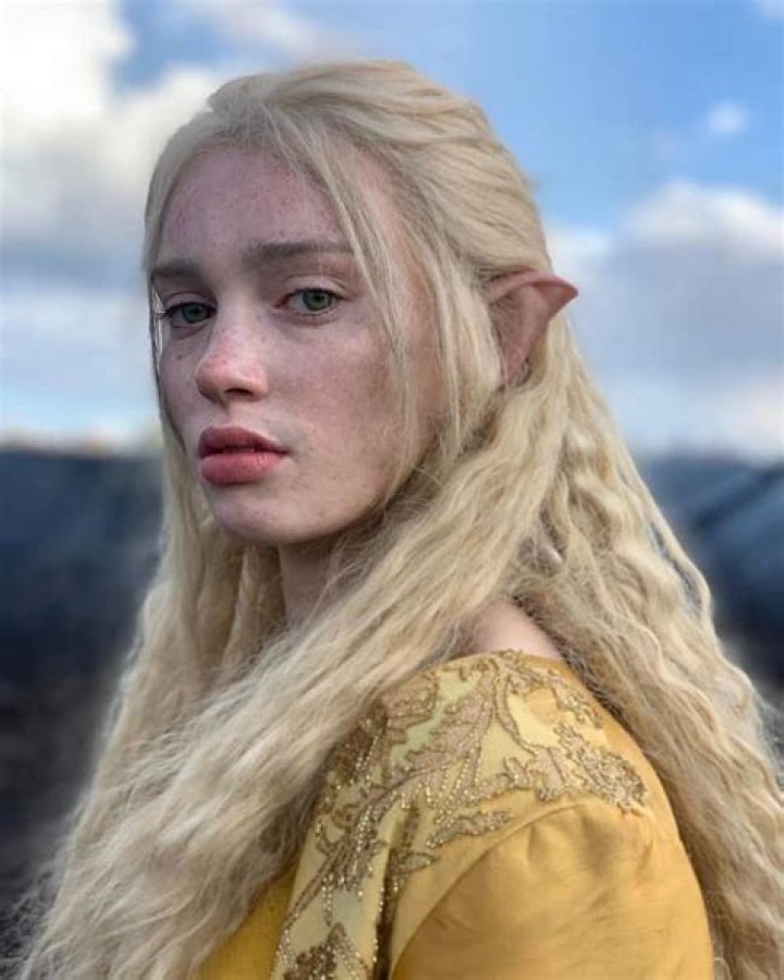 Niamh McCormack (Actress)? Age, Biography, Net Worth, Height Girlfriend