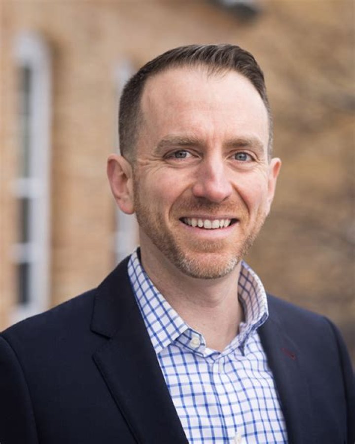 Wesley A. Benbow, MBA, Named Executive Dean for Administration and Finance at Geisel