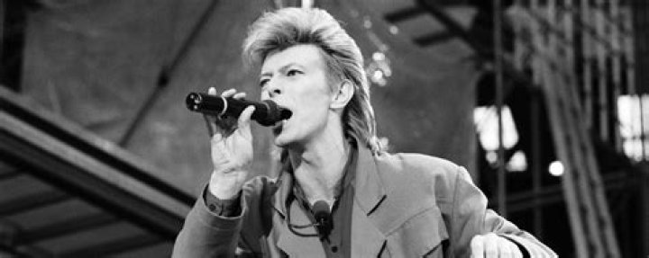 What David Bowie Played While DJ For A Day